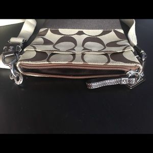 Coach Bags - Coach Crossbody bag Coach Bags - Coach Crossbody bag